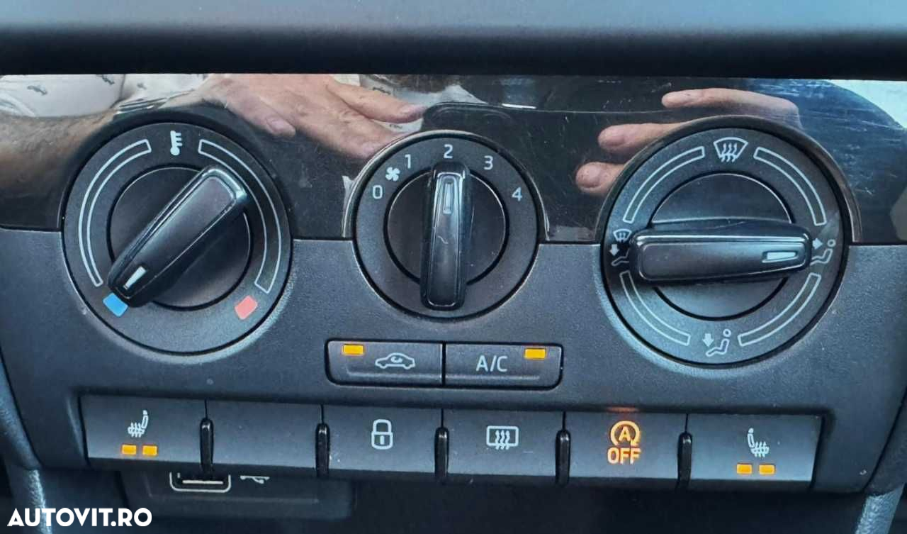 Skoda RAPID - 23