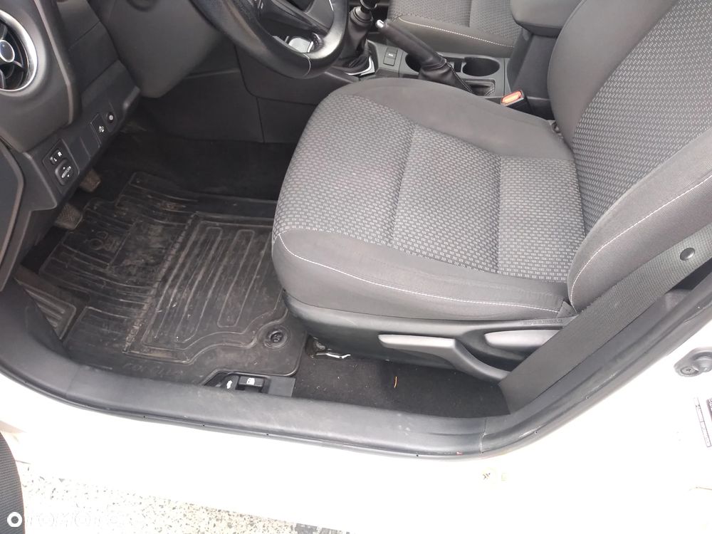 Toyota Corolla 1.6 Comfort - 12