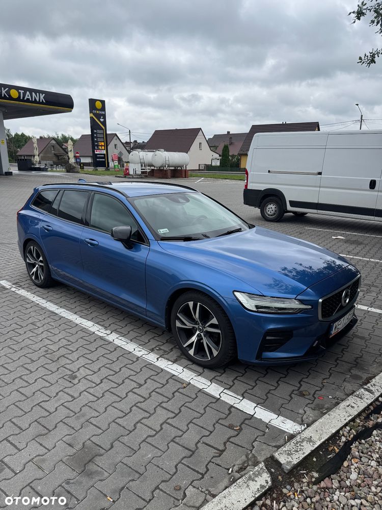 Volvo V60 D3 R-Design - 1
