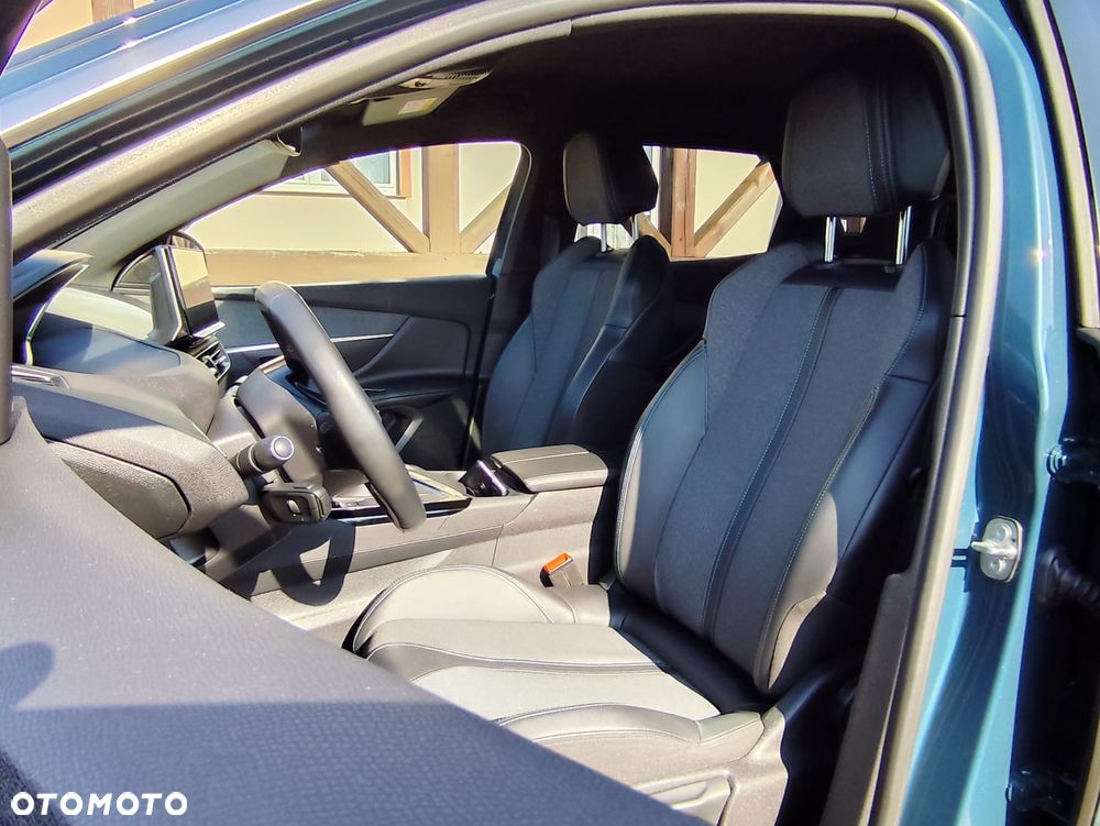 Peugeot 3008 PureTech 130 Stop & Start GPF Allure Pack - 11