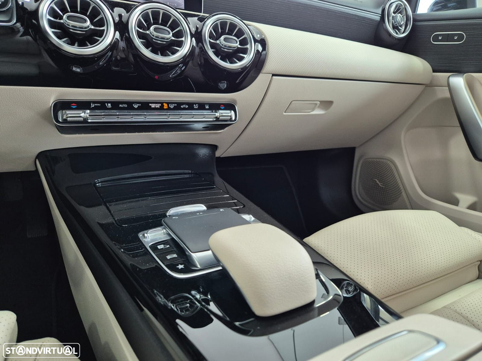 Mercedes-Benz A 250 e Progressive - 11