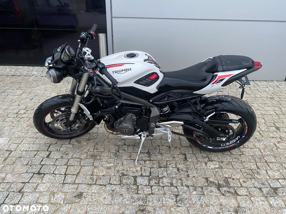 Triumph Street Triple - 6