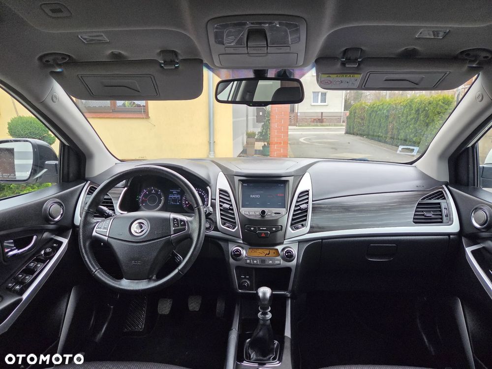 SsangYong/KGM Korando 2.2 e-XDi 220 2WD Crystal - 17