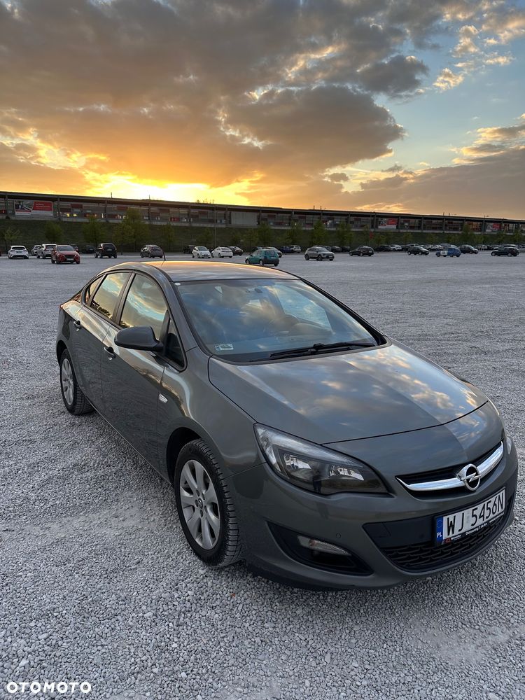 Opel Astra 1.4 T Active - 3