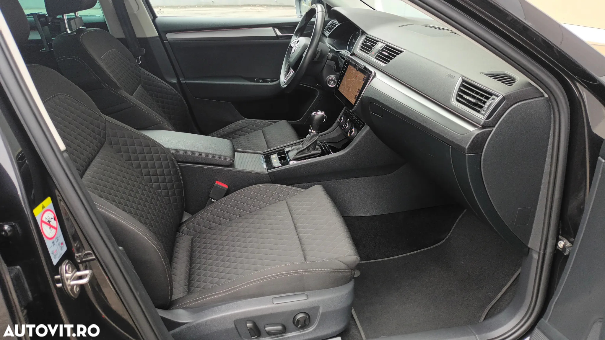 Skoda Superb Combi 2.0 TDI DSG Style - 7