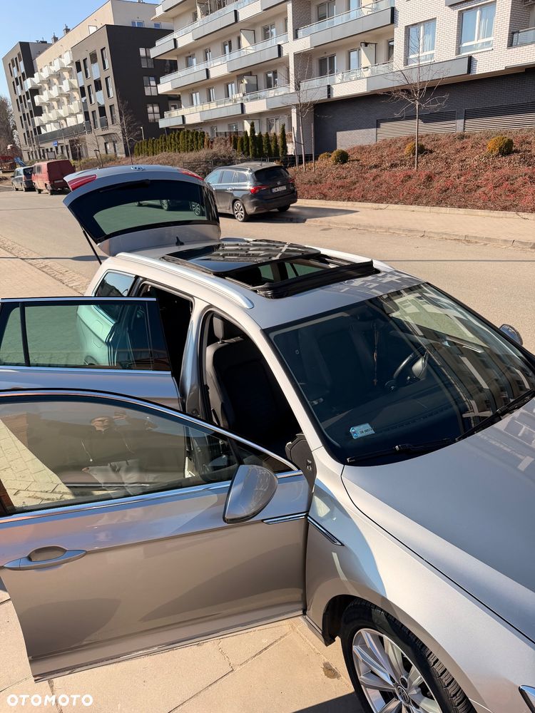 Volkswagen Passat - 4