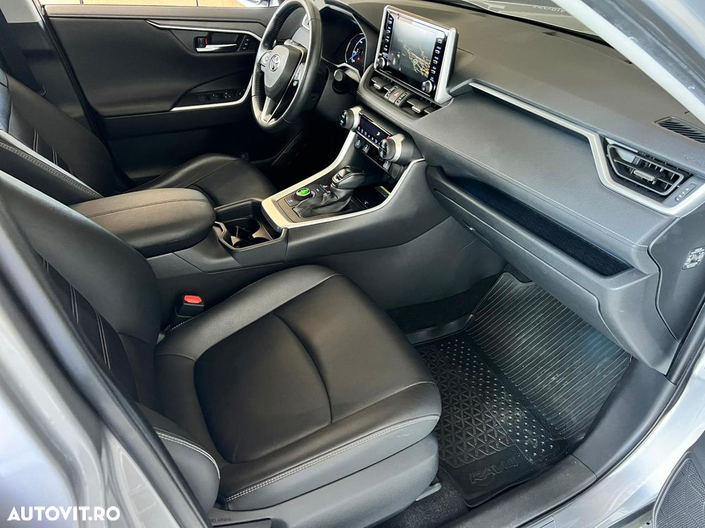 Toyota RAV4 2.5 VVT-iE 4x4 Luxury - 14