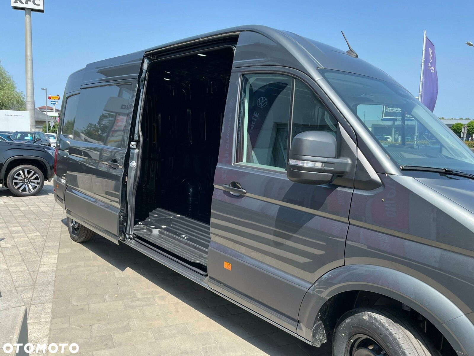 Volkswagen Crafter 35 2.0 TDI L4H3 4490 177 KM - 5