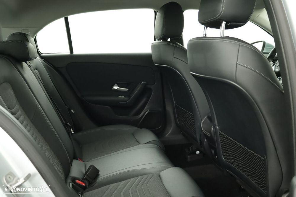 Mercedes-Benz A 200 Standard - 23