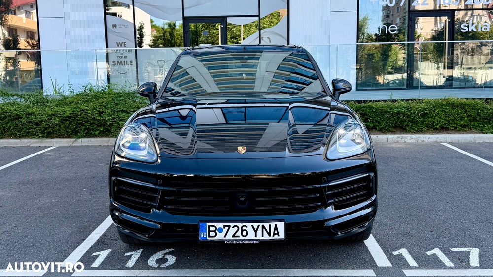 Porsche Cayenne - 1