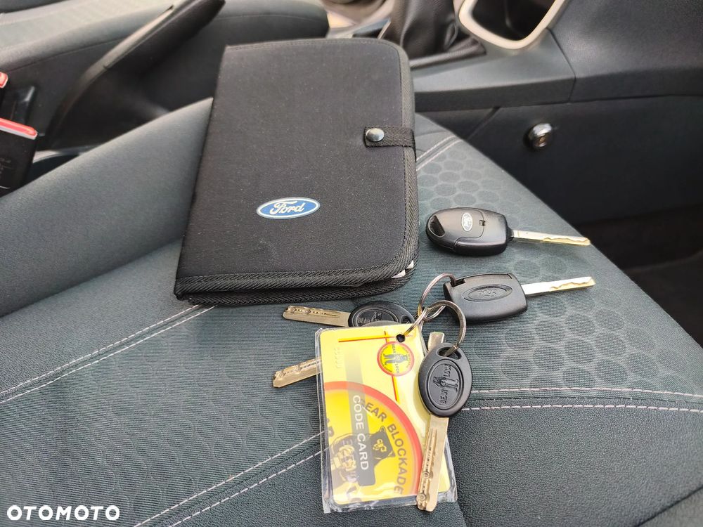 Ford Fiesta 1.25 Ghia - 39