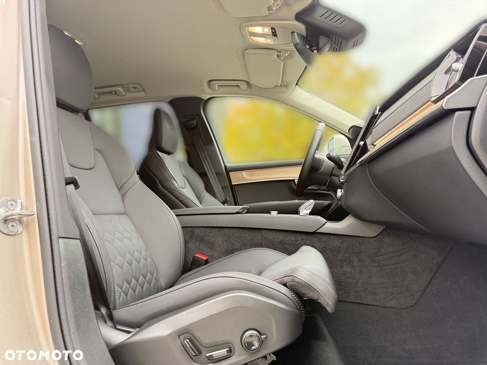 Volvo XC 90 - 27