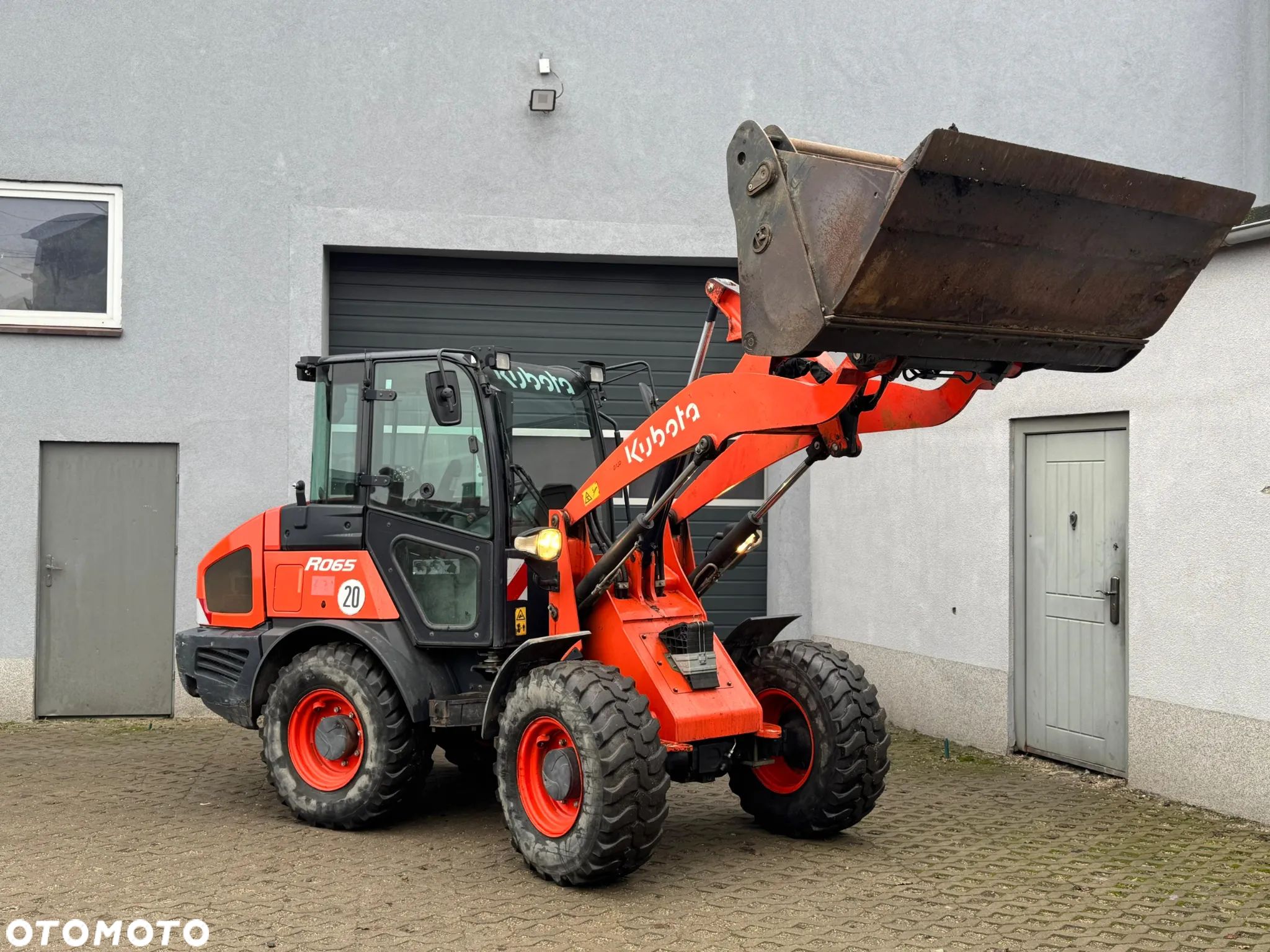 Kubota R065 - 1