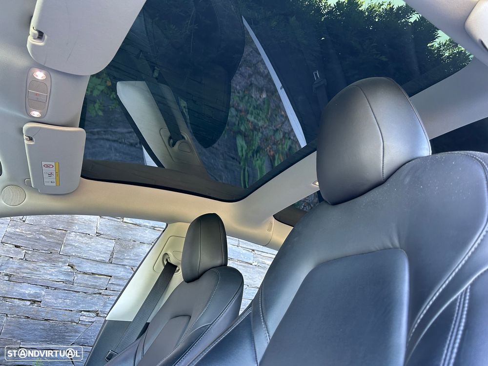 Tesla Model 3 - 27