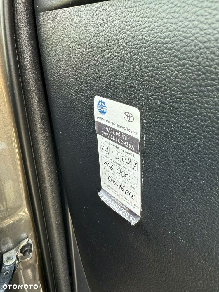 Toyota Corolla 2.0 Hybrid Comfort - 17