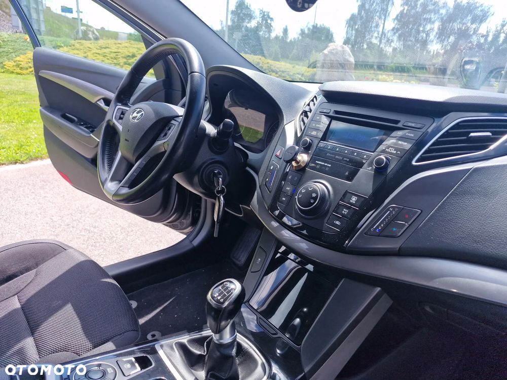Hyundai i40 Kombi 1.6 Trend - 29