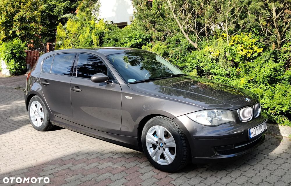 BMW Seria 1 120d DPF - 1
