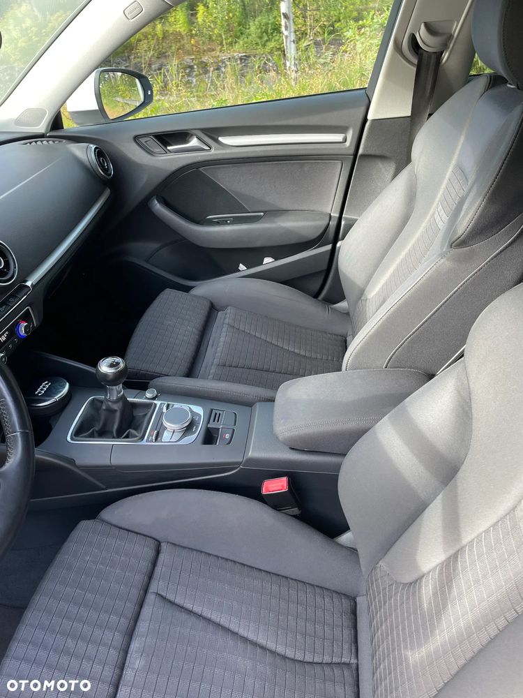 Audi A3 Sportback 2.0 TDI Ambition - 11