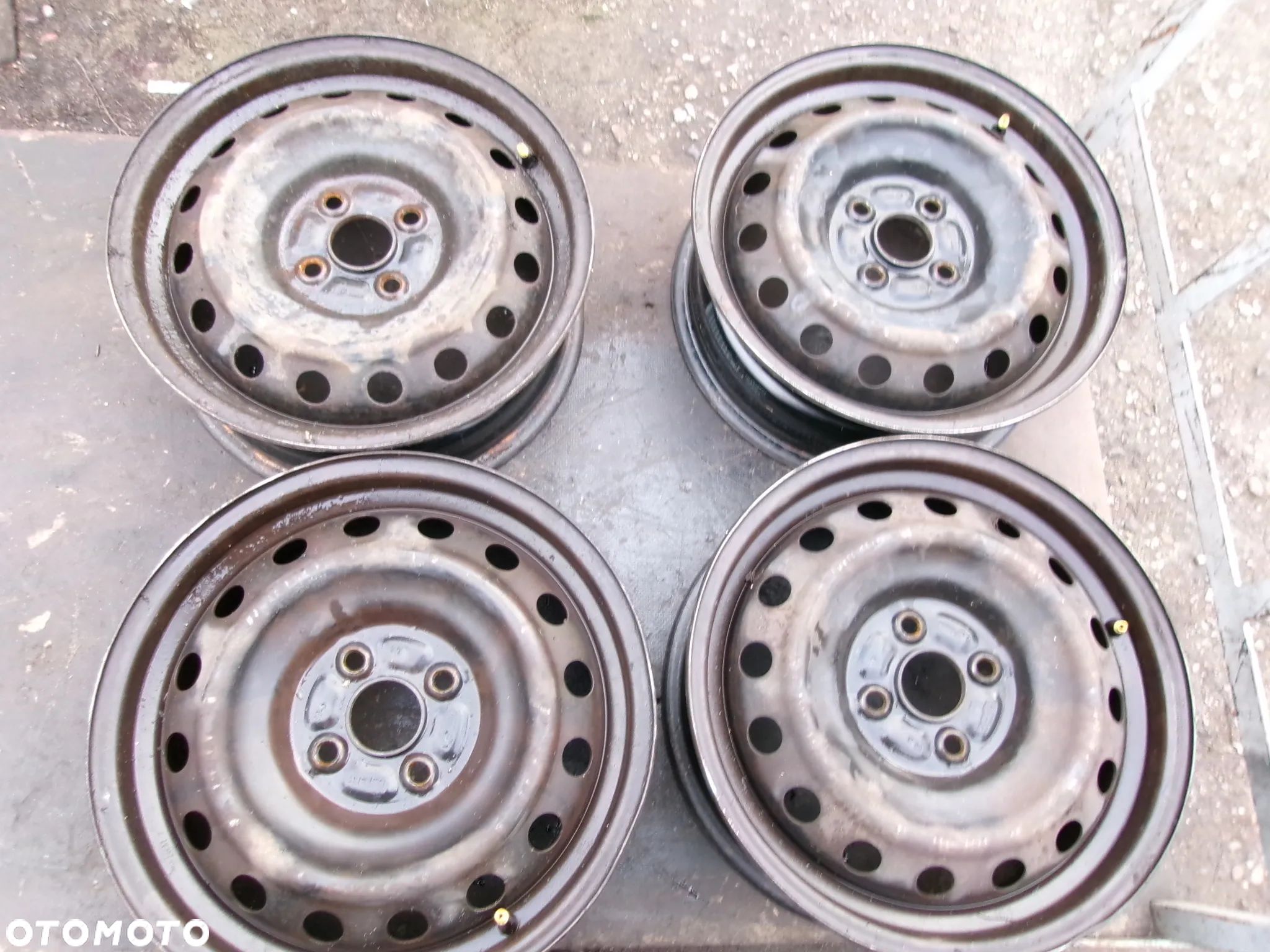 FELGA FELGI STAL 15 CALI TOYOTA YARIS II 4X100 - 1