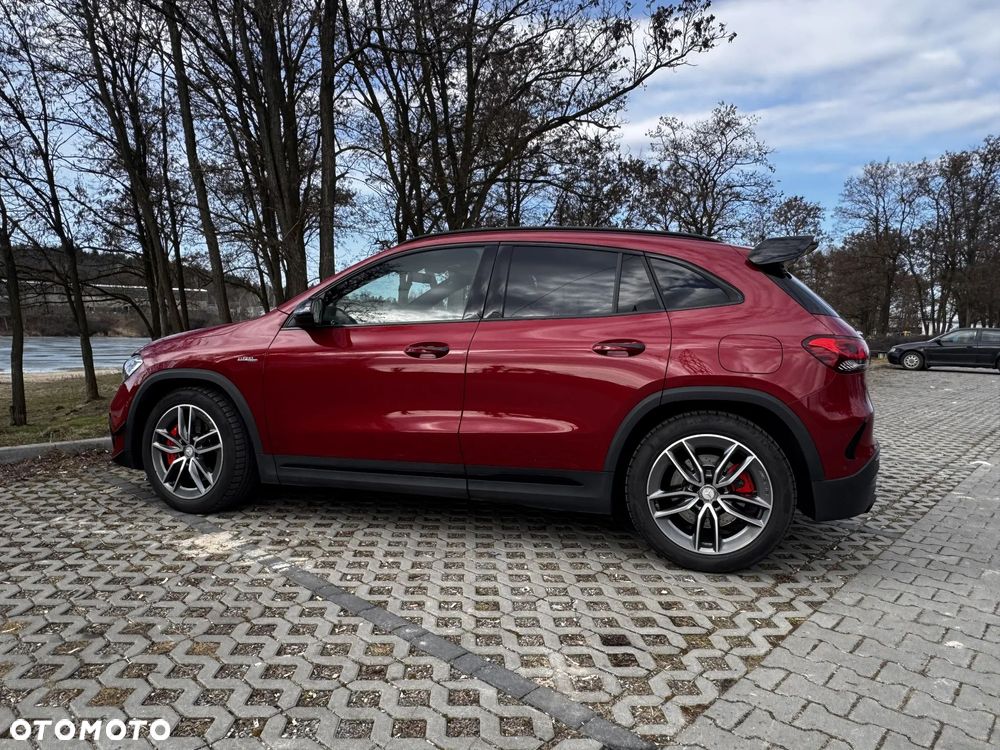 Mercedes-Benz GLA - 6