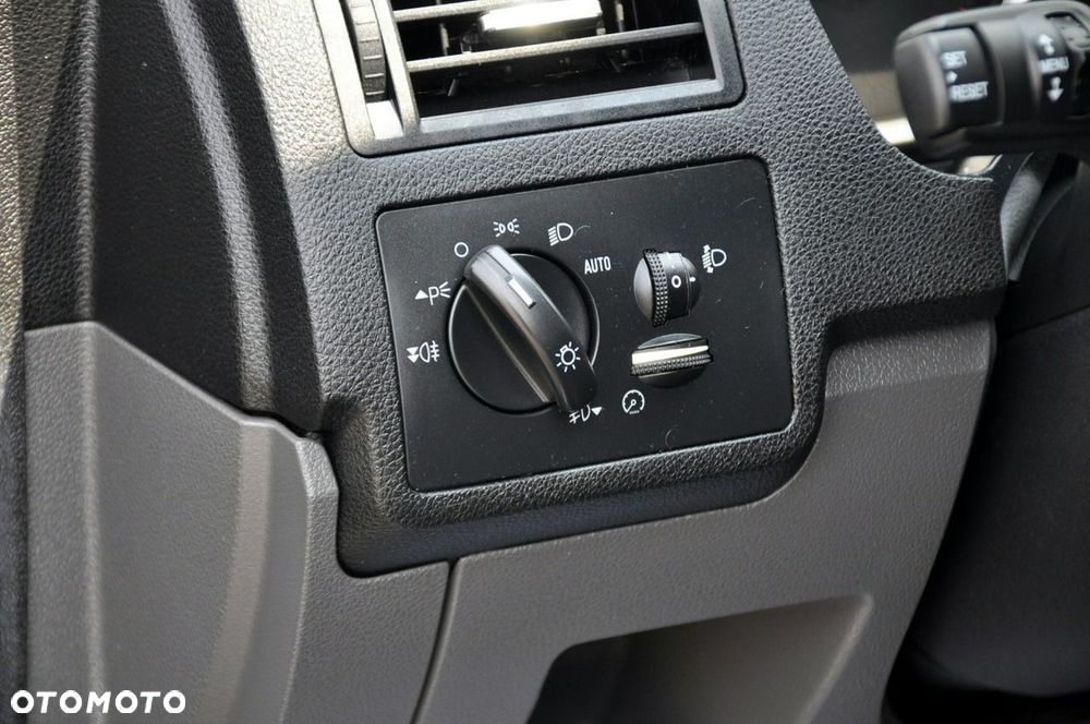 Ford Kuga - 35