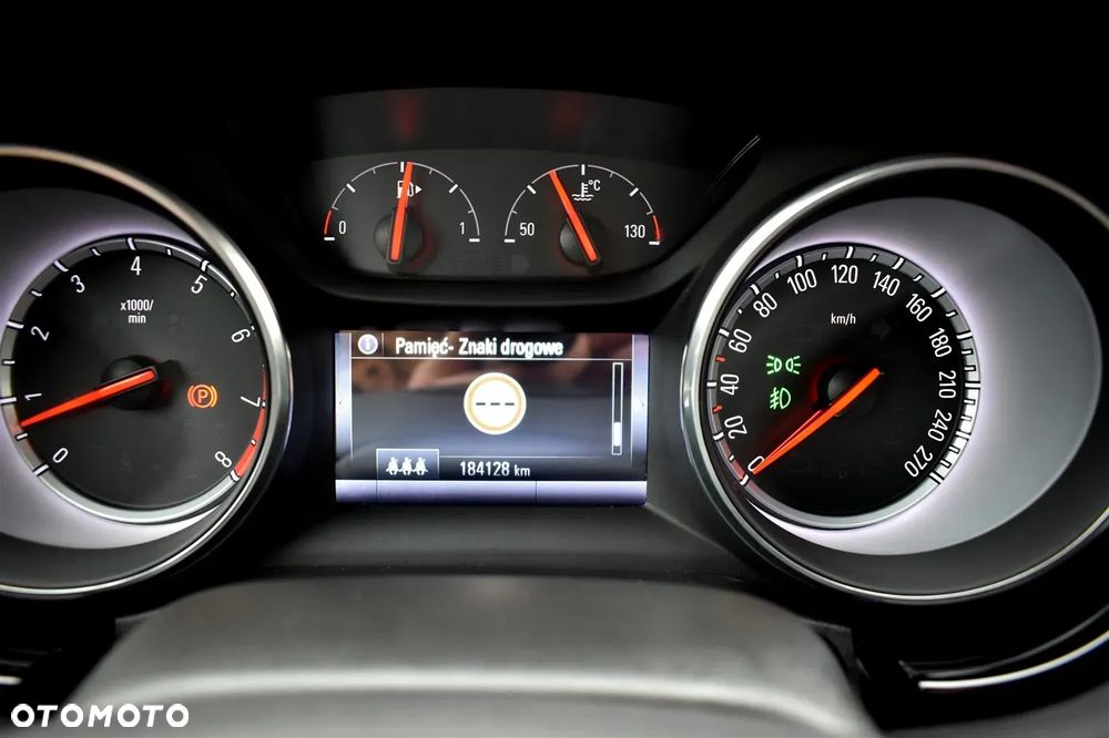 Opel Corsa 1.4 Turbo (ecoFLEX) Start/Stop Innovation - 36