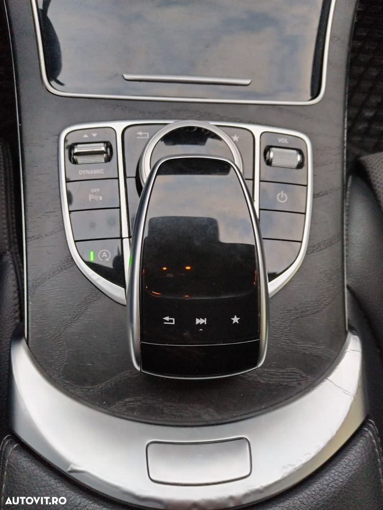 Mercedes-Benz C - 19