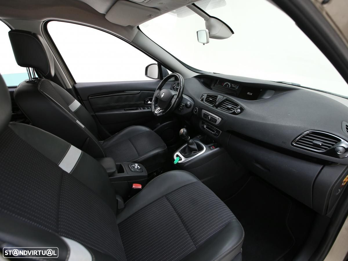 Renault Mégane Scénic - 10
