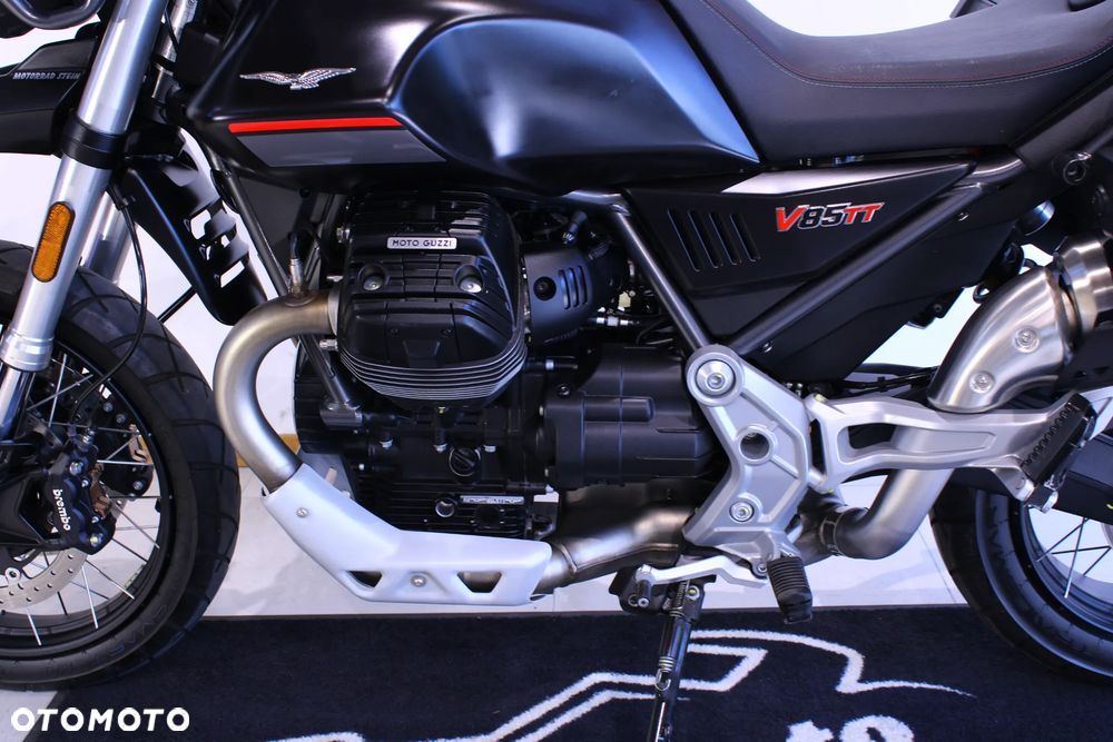 Moto Guzzi V85 - 34