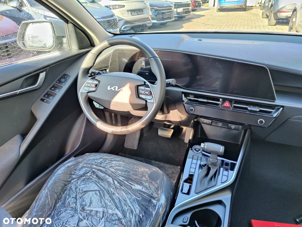 Kia Niro 1.6 GDI Hybrid M - 12