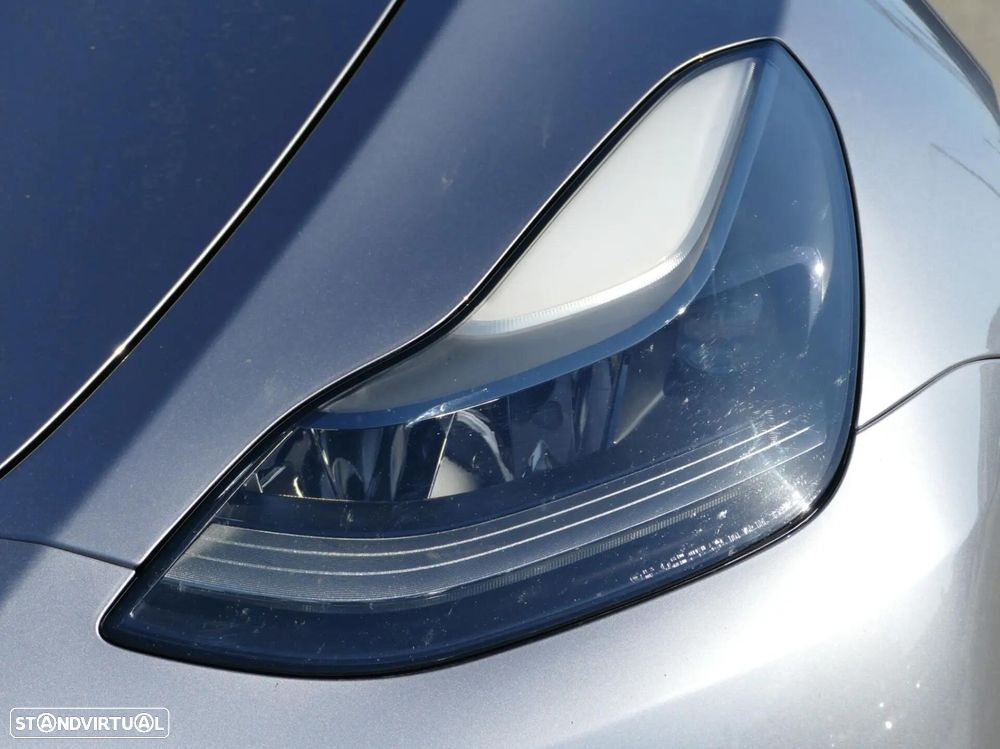 Tesla Model Y Performance Tração Integral - 11