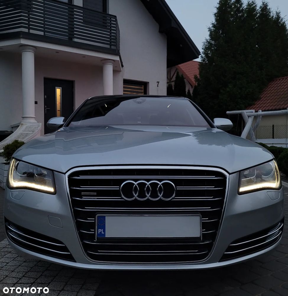 Audi A8 - 1
