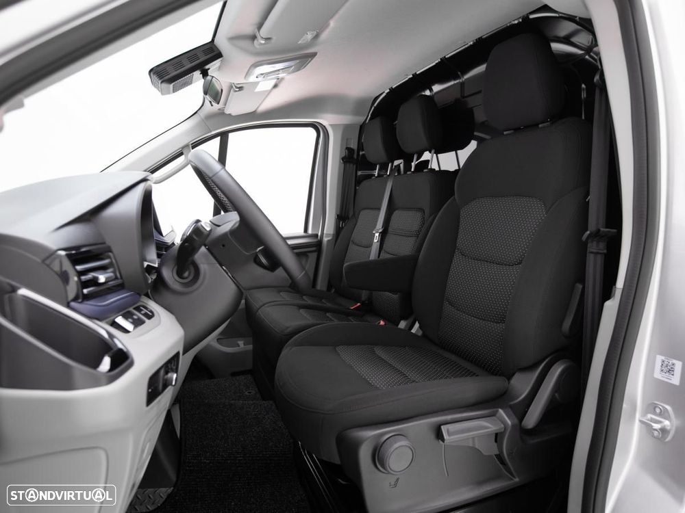 Maxus E-Deliver 7 - 8