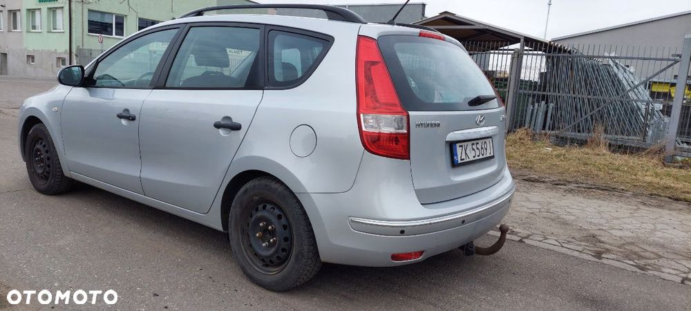 Hyundai i30 1.4 Base - 3