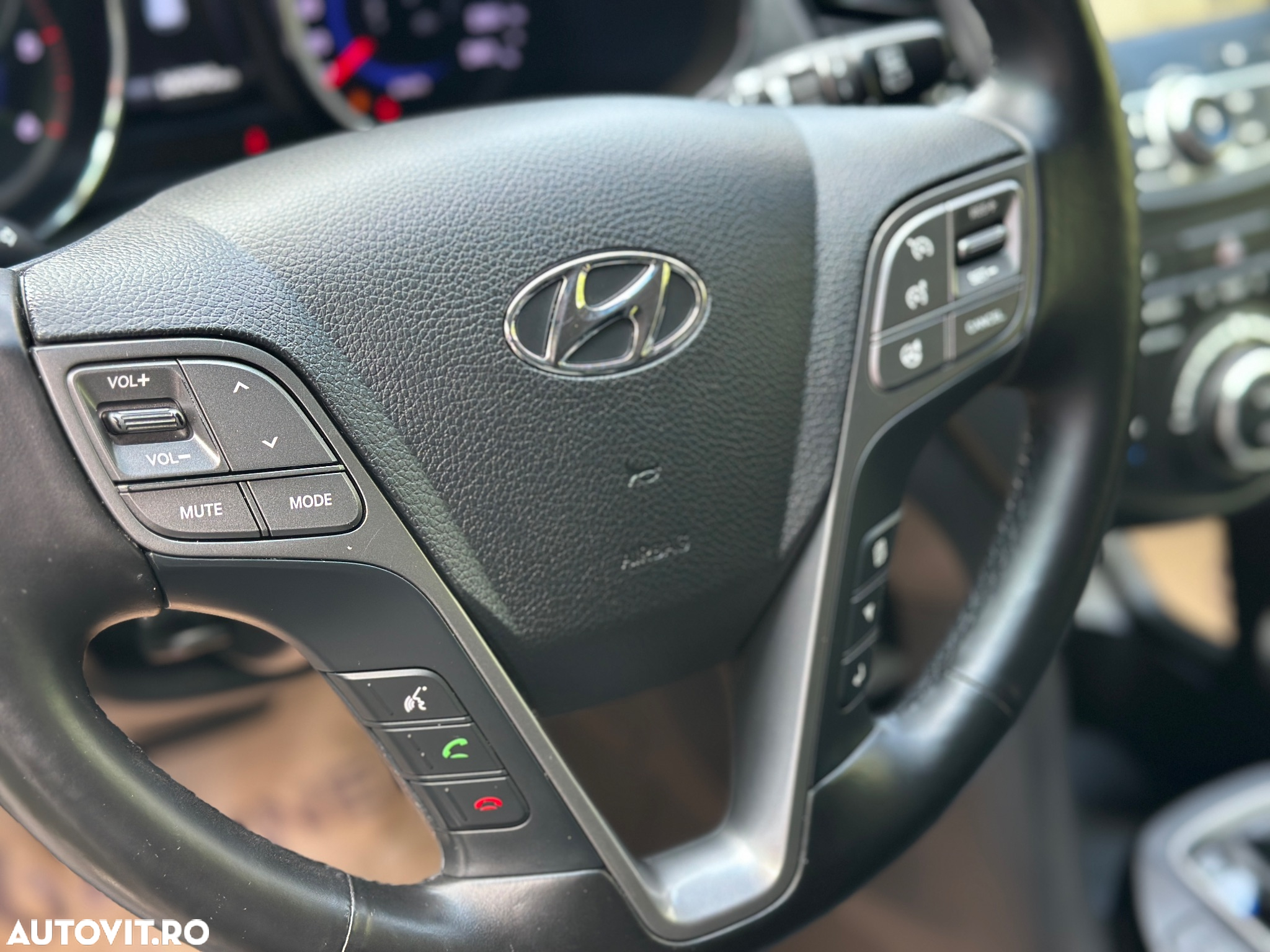 Hyundai Santa Fe 2.2 CRDi 4WD 7 seats Luxury+ - 27