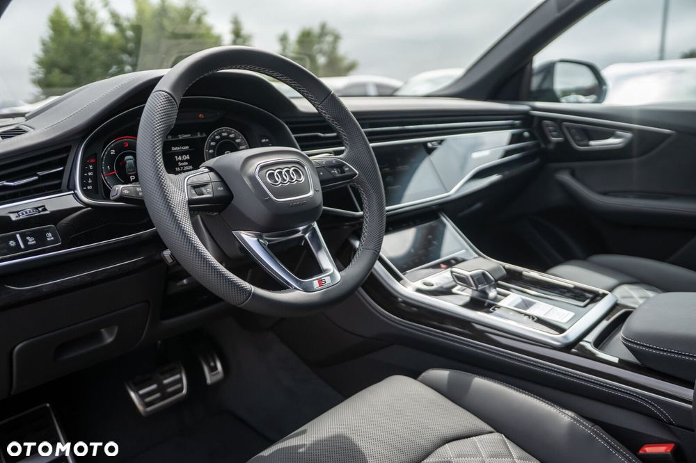 Audi Q8 - 16