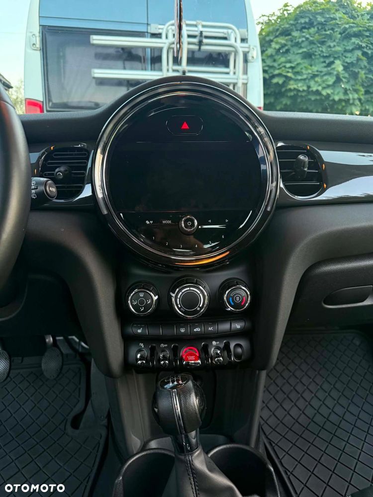 MINI ONE Classic Trim - 6