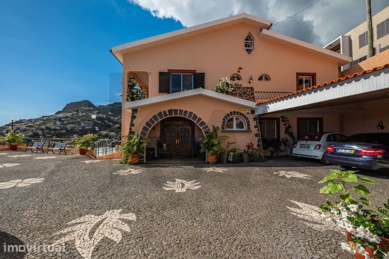 Moradia em Câmara de Lobos com piscina - Grande imagem: 2/46