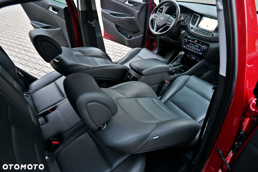 Hyundai Tucson 2.0 CRDI Premium 4WD - 24