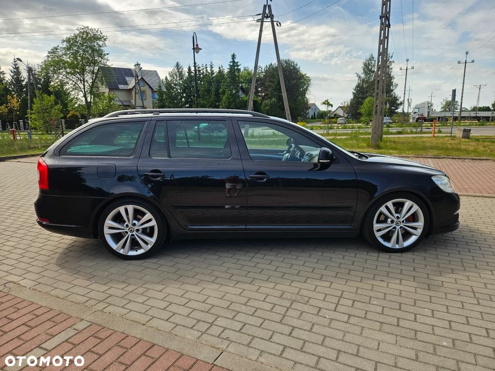 Skoda Octavia 2.0 TDI CR DPF DSG RS - 7