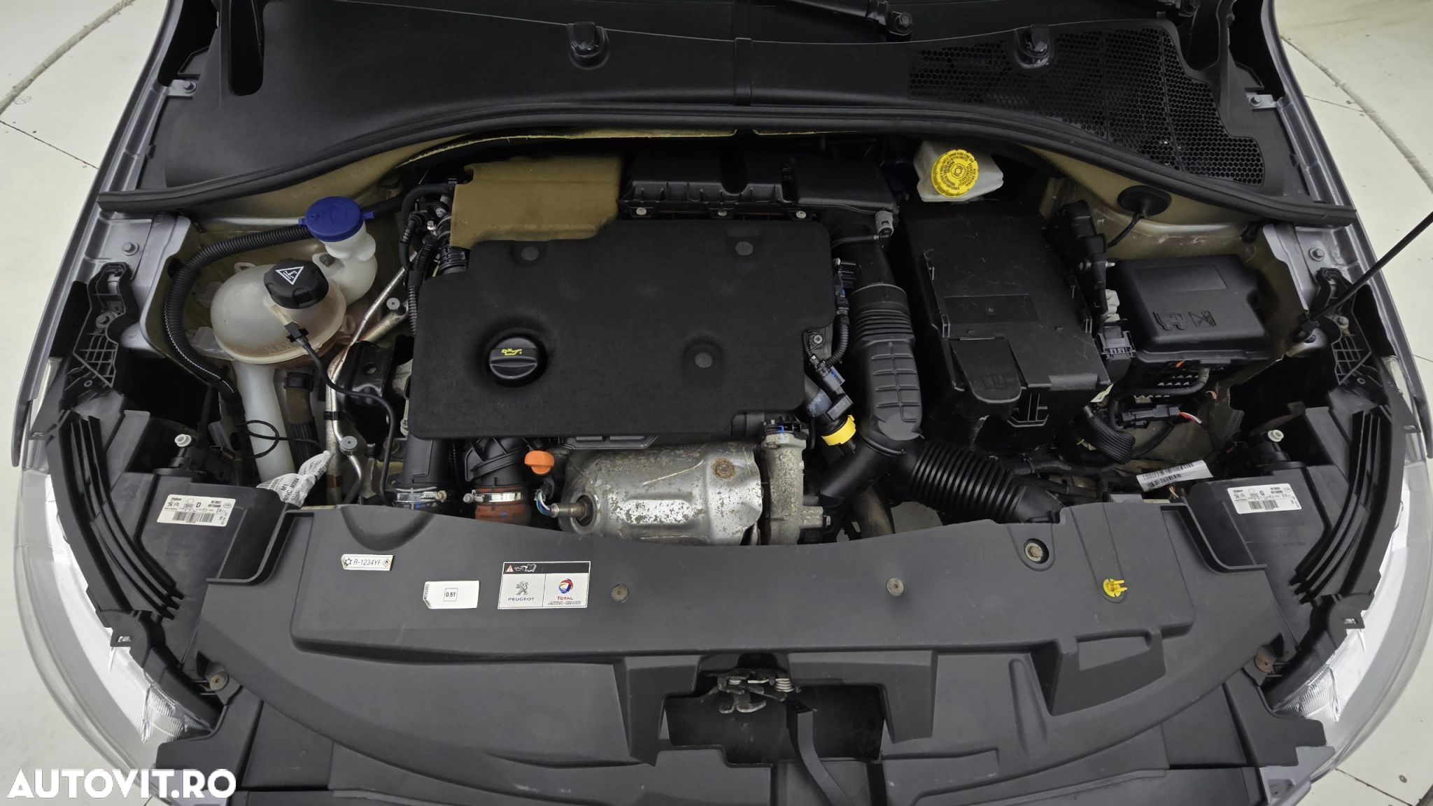 Peugeot 301 1.5 BlueHDI FAP Allure - 24