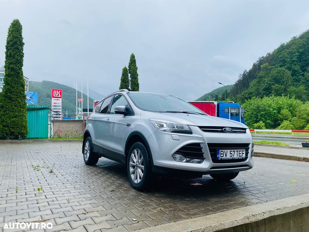 Ford Kuga - 2