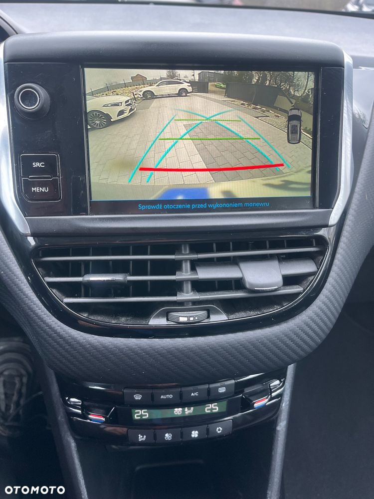 Peugeot 2008 PureTech 110 Stop&Start EAT6 GT-Line Edition - 11