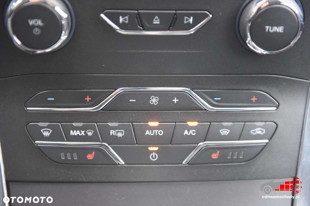 Ford Galaxy - 32