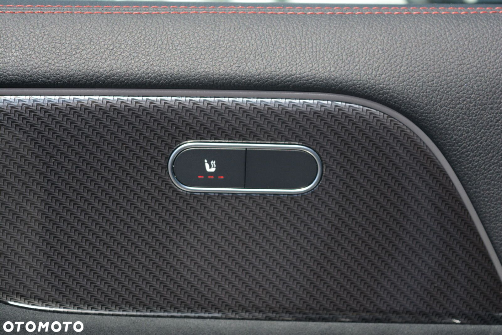 Mercedes-Benz GLA - 14