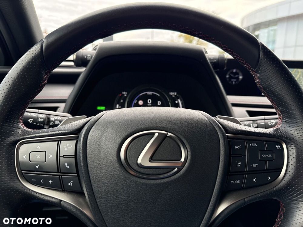 Lexus UX - 13