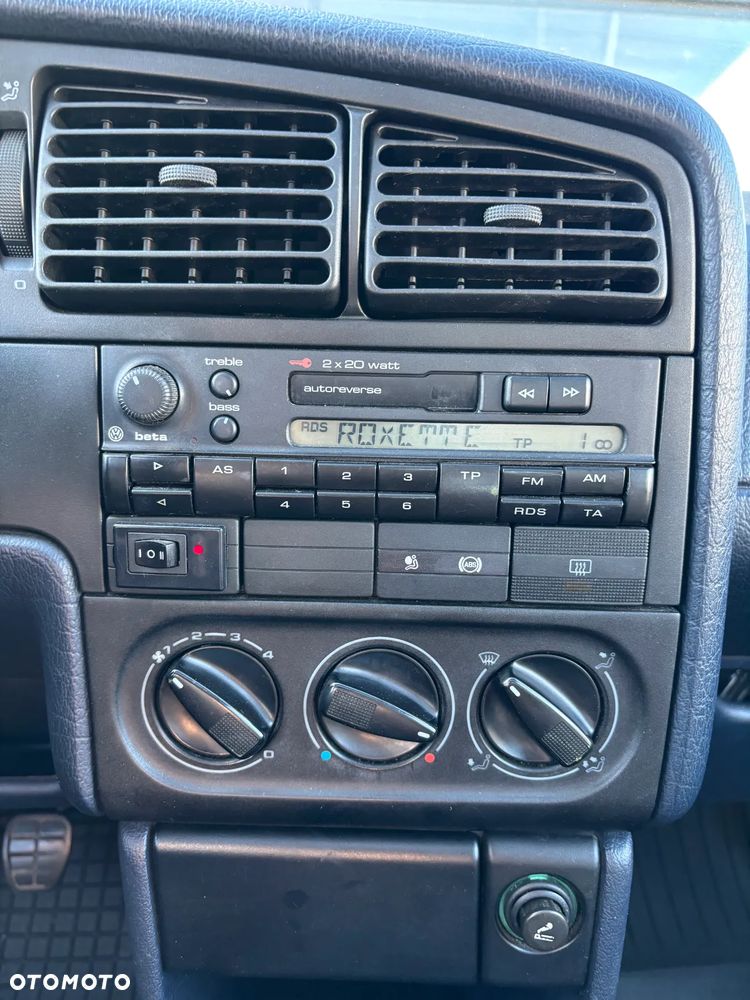 Volkswagen Passat Variant 1.8 GL - 6