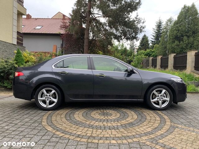 Honda Accord 2.0 Lifestyle - 11