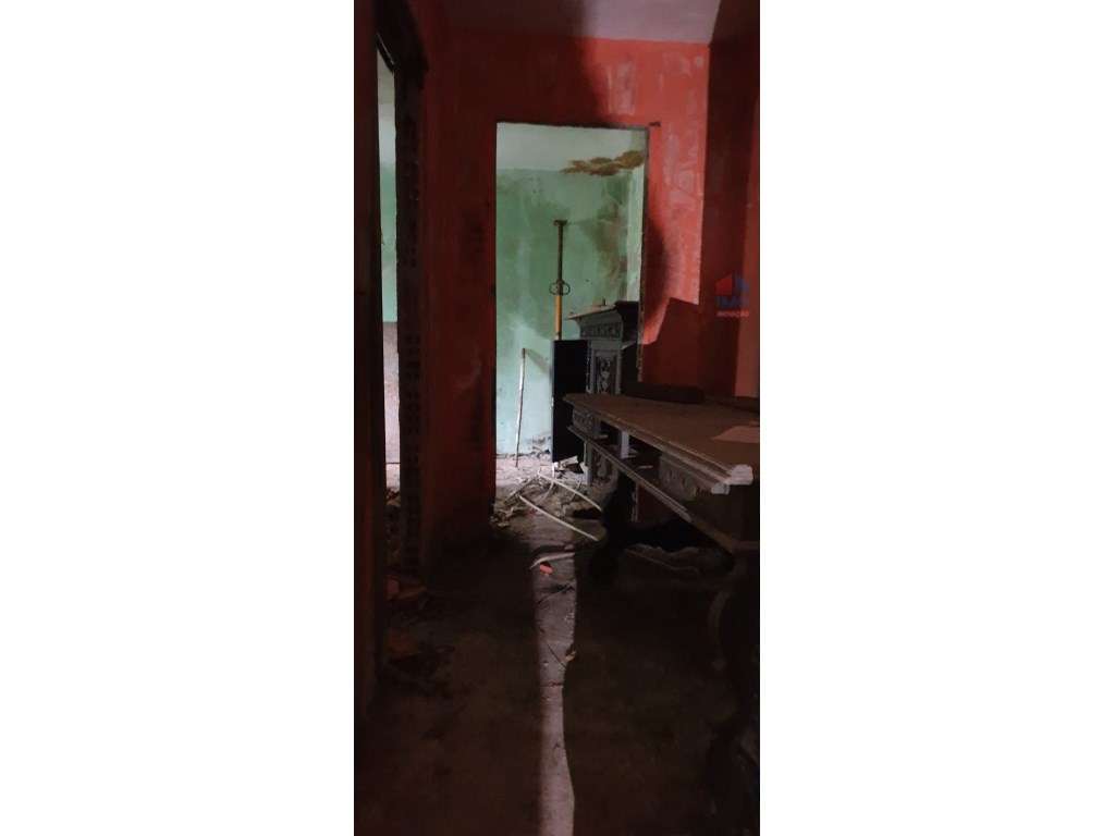 MORADIA COM GARAGEM PARA RECONSTRUIR EM ZONA TRANQUILA A 7 MINUTOS ... - Grande imagem: 5/11