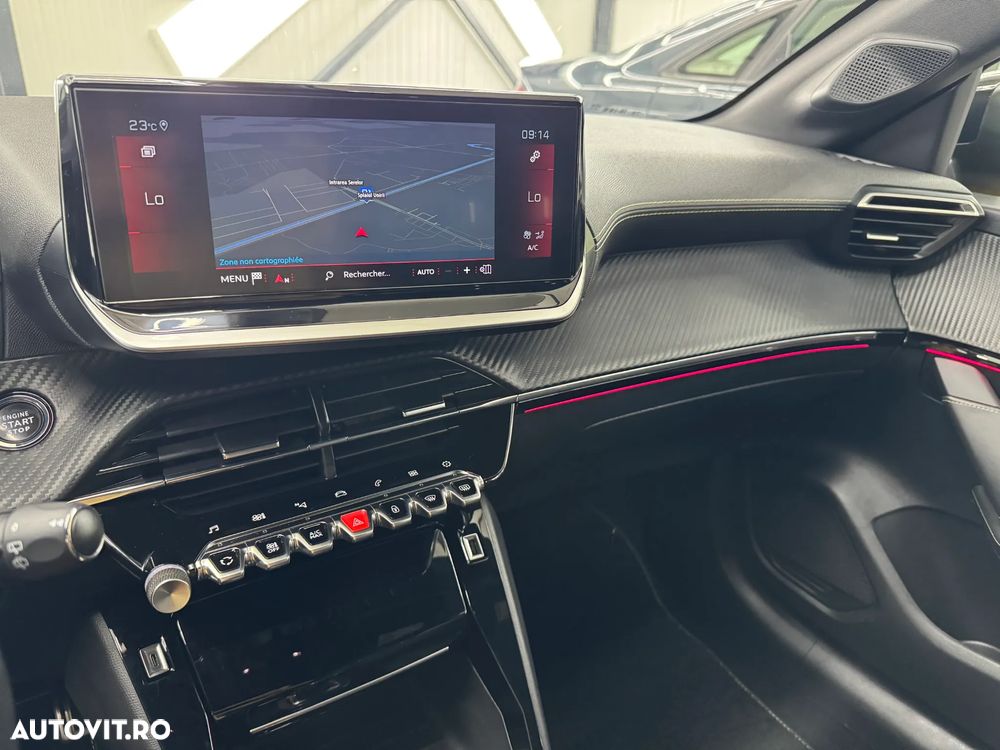 Peugeot 208 PureTech 130 EAT8 GT - 29